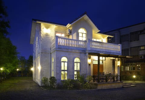 Front of property - evening/night
