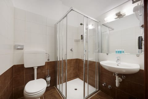 Desk, blackout drapes, cribs/infant beds, free WiFi