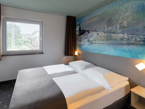 Double Room | Desk, laptop workspace, soundproofing, WiFi (free)