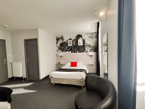 Room, Multiple Beds | Individually decorated, desk, soundproofing, free WiFi