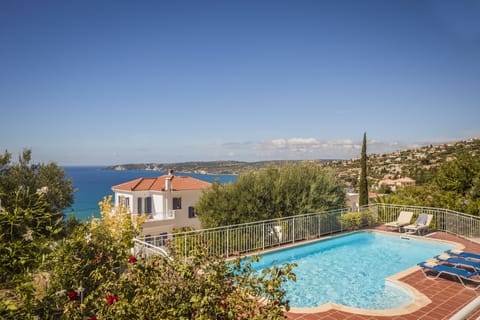 Swimming Pool
Sea View