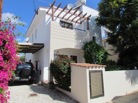 Welcome to Villa Kalandia
