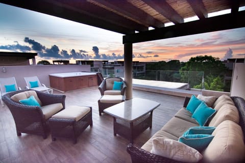 Relax on your Private 500 sq ft rooftop deck with outdoor living room & jacuzzi!