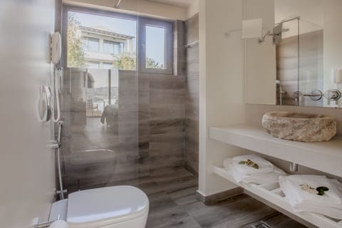 Panoramic Villa, 2 Bedrooms, Private Pool, Bay View | Bathroom | Free toiletries, hair dryer, bathrobes, slippers