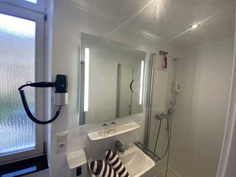 Double Room, Ensuite | Bathroom