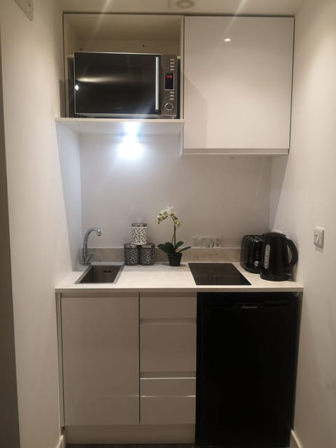 Studio, Ensuite | Shared kitchen