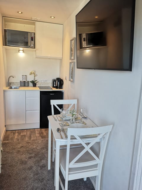 Studio, Ensuite | Interior