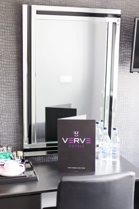 Egyptian cotton sheets, premium bedding, desk, soundproofing