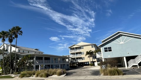 Welcome to Sunset Paradise!