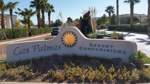 Front Entrance to Las Palmas in St George , UT