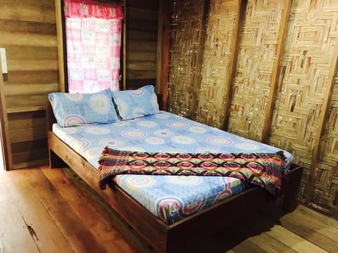 Standard Fan Room | Free WiFi