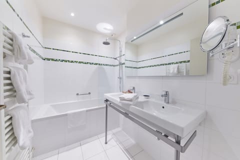 Free toiletries, hair dryer, towels