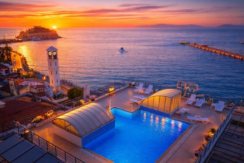 Outdoor pool, sun loungers