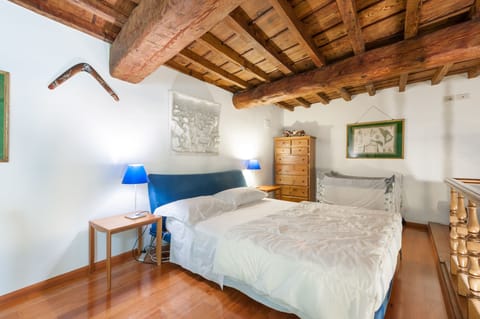 MICHELANGELO BEDROOM