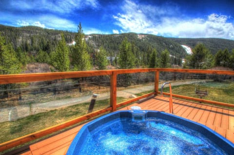 Condo, 2 Bedrooms | Outdoor spa tub