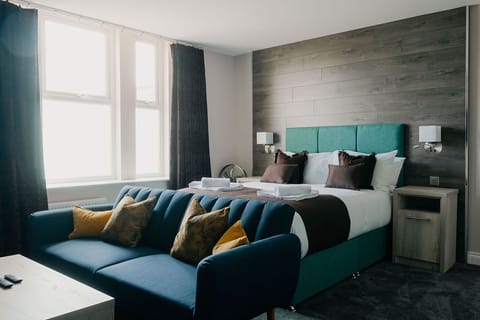 Superior Studio, 1 King Bed with Sofa bed | Desk, blackout drapes, iron/ironing board, free WiFi