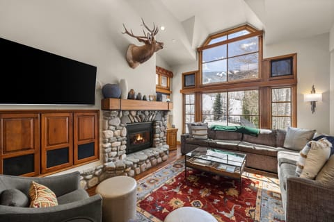 Townhome, 3 Bedrooms | Living area | 42-inch TV with cable channels, DVD player