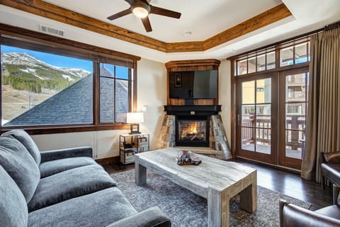 Condo, 2 Bedrooms | Living area | TV
