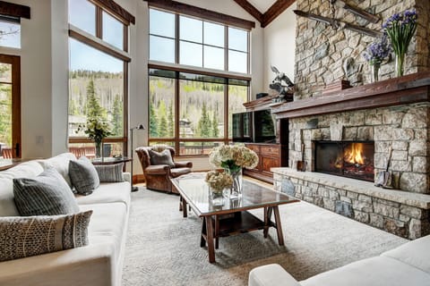 Townhome, 5 Bedrooms | Interior