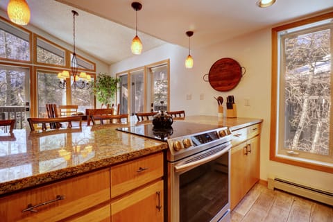 Condo, 2 Bedrooms | Private kitchen | Full-size fridge, microwave, oven, stovetop