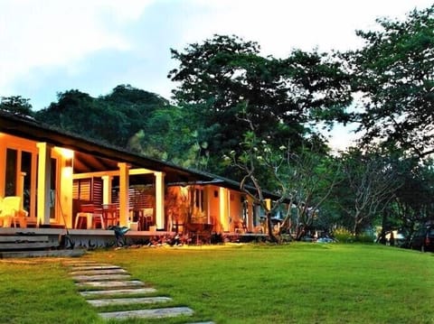 Beach House | 1 bedroom, minibar, free WiFi, bed sheets