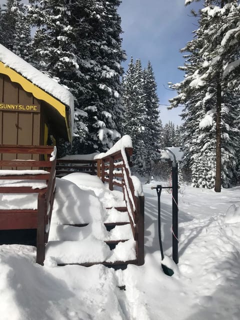 12SunnySlope gets 360 days a year of sunshine and lots of snow!