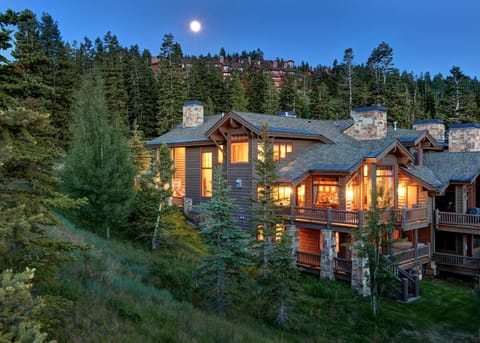 House, 4 Bedrooms | Exterior