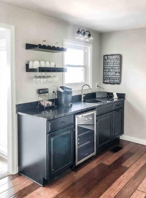 Beverage area with coffee maker 