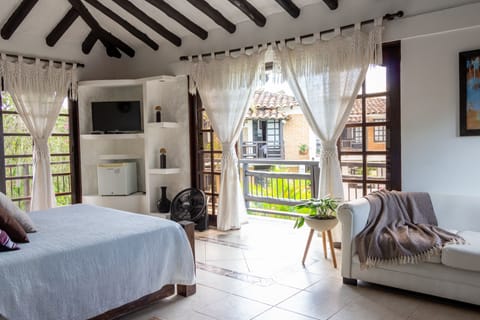 Traditional Suite, Refrigerator, Pool View | Free WiFi, bed sheets