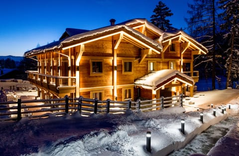 Front of property - evening/night