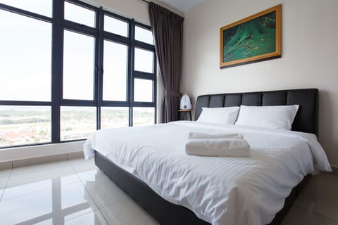 Apartment, 3 Bedrooms | 3 bedrooms, desk, soundproofing, iron/ironing board