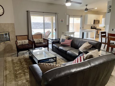 Family Room @ Desert Break 🌵☀️