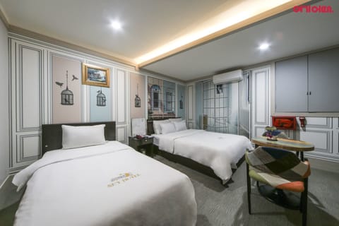 Premium bedding, individually decorated, individually furnished, desk