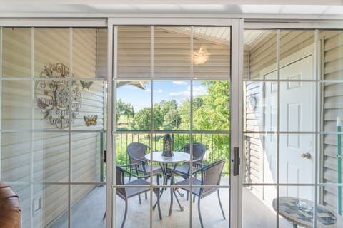 Condo, 2 Bedrooms | Interior