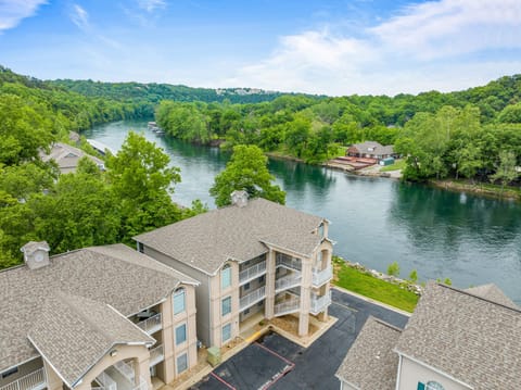 Condo, 2 Bedrooms | Exterior