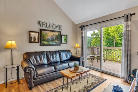 Condo, 2 Bedrooms | Living room | Smart TV, DVD player