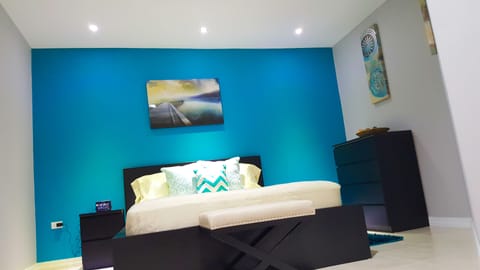 Superior Apartment, 2 Bedrooms, Ground Floor | 2 bedrooms, Egyptian cotton sheets, in-room safe, individually decorated