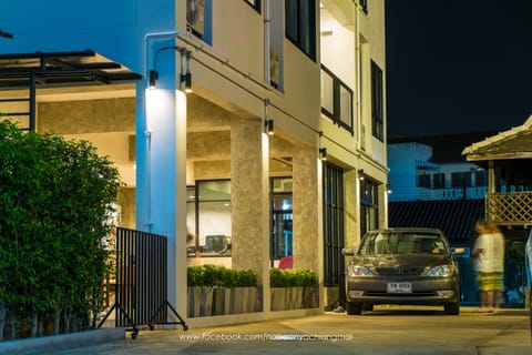 Free self parking