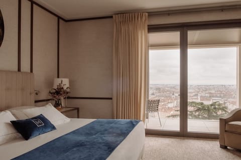 Room, City View (Lyon) | Premium bedding, free minibar, in-room safe, individually decorated