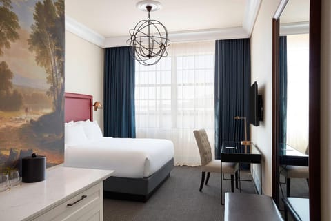 Egyptian cotton sheets, premium bedding, down comforters, pillowtop beds