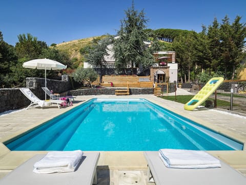 Private pool - open all year round