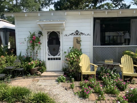 Entrance TINY HOUSE LIVING . The Pigeon Nest 2202 Pigeon Point Rd