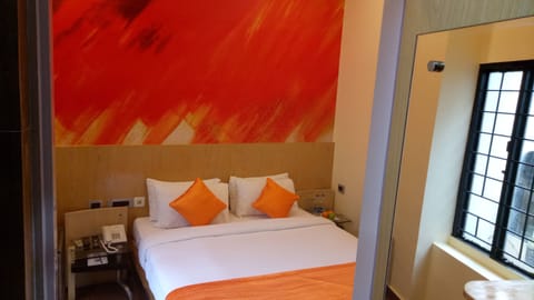 Superior Room | 1 bedroom, bed sheets
