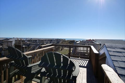 Condo, 1 Bedroom | Property grounds