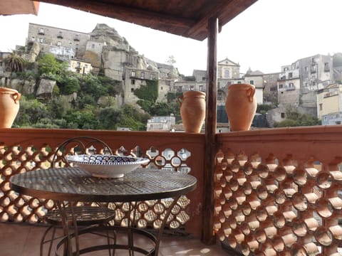 Apartment, 2 Bedrooms, Kitchen | Balcony