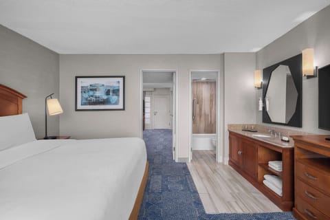 1 bedroom, premium bedding, in-room safe, desk