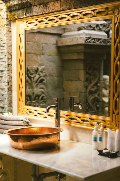 Cottage | Bathroom sink