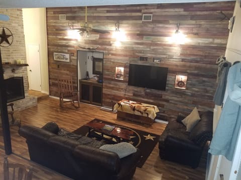 Family room with smart TV 