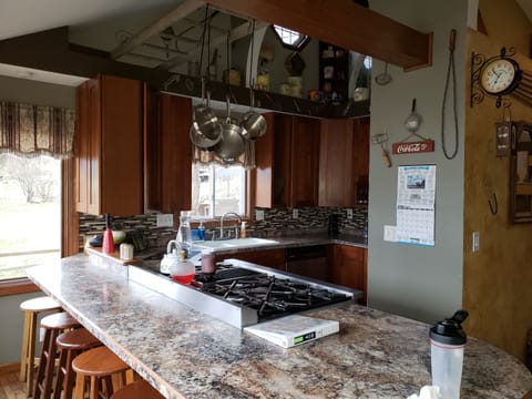 kitchen seating for 6