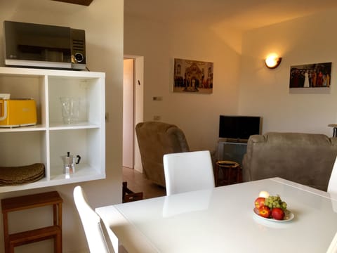 From kitchen to living